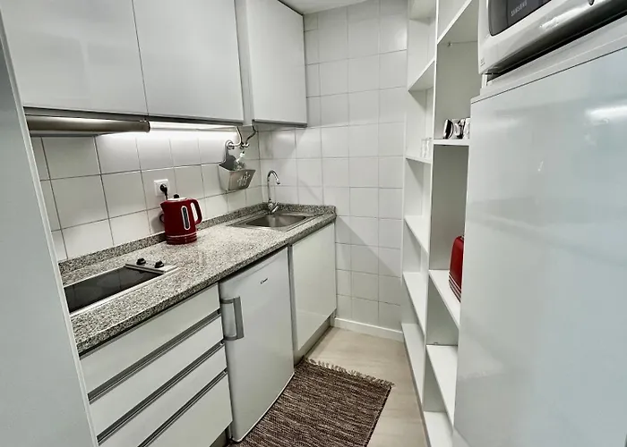 Lido Branca By Ola Madeira פונשל